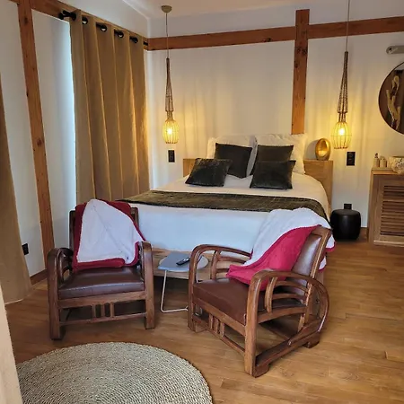 Holiday home La De Cinette Vallabregues