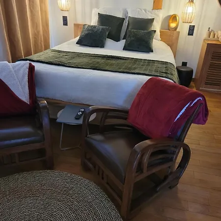 La De Cinette Holiday home Vallabregues